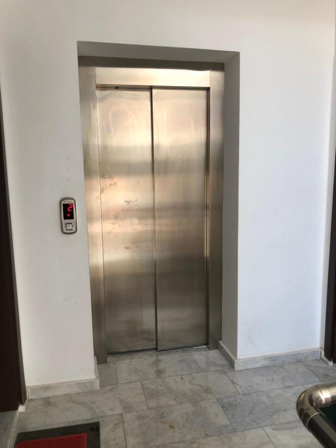 Reflex Apartment Spacious And Comfortable Nikosia Exterior foto