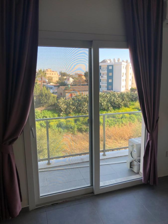 Reflex Apartment Spacious And Comfortable Nikosia Exterior foto